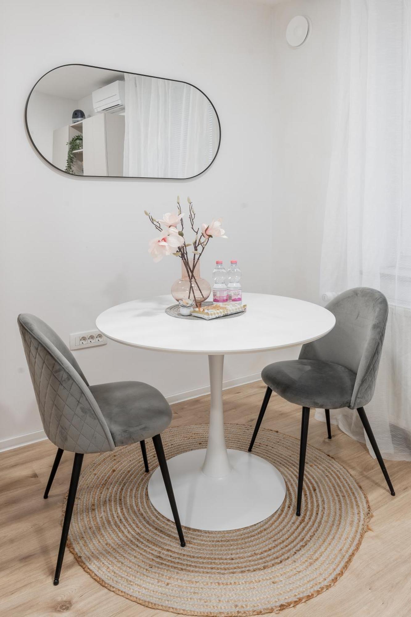 Classy & Cozy Apartment 2 リュブリャナ エクステリア 写真